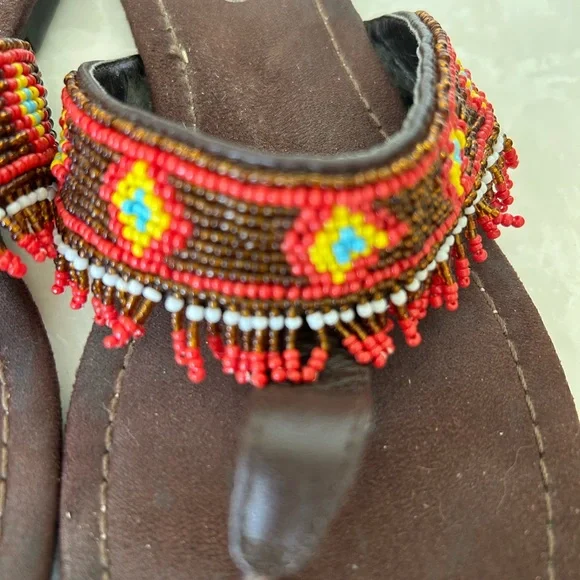 Beaded Leather Thong Sandals by Unlisted, Multi Colors, Sz 7.5, Great Condition! - Picture 3 of 11